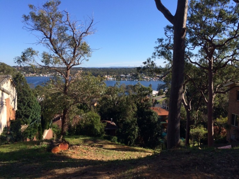 48 Sunlight Parade, Fishing Point NSW 2283