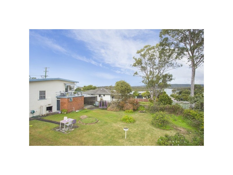 19 Elizabeth Street, Fennell Bay NSW 2283