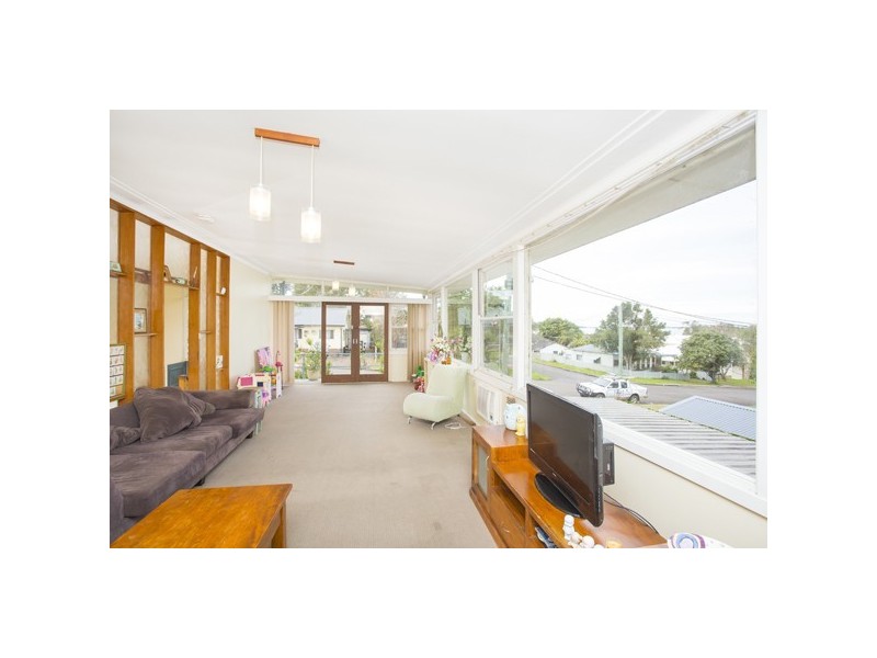 19 Elizabeth Street, Fennell Bay NSW 2283