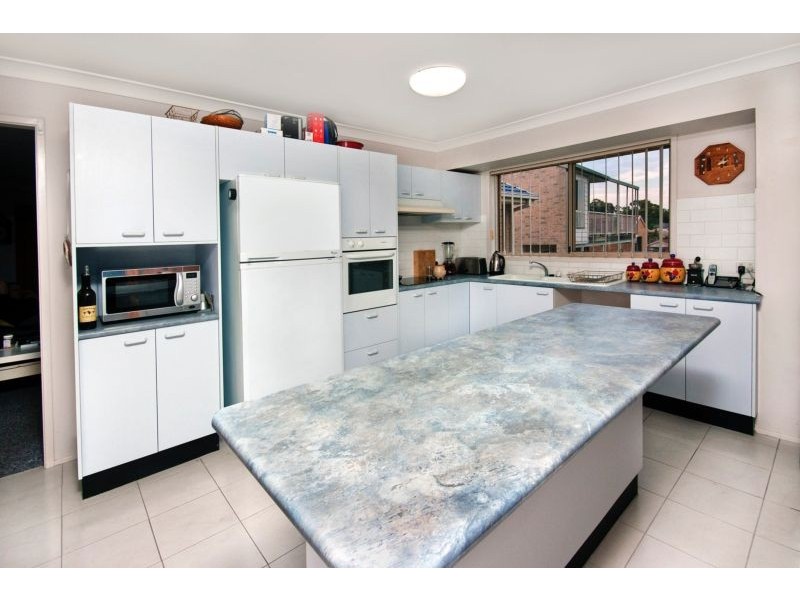 5 Express Circuit, Marmong Point NSW 2284