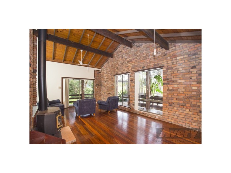 17 Roy Avenue, Bolton Point NSW 2283