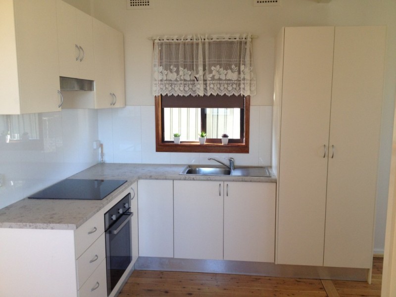 6 Valley View Crescent, Glendale NSW 2285