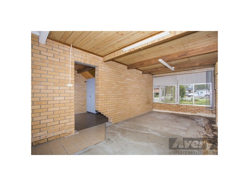 18 Rosemary Row, Rathmines NSW 2283