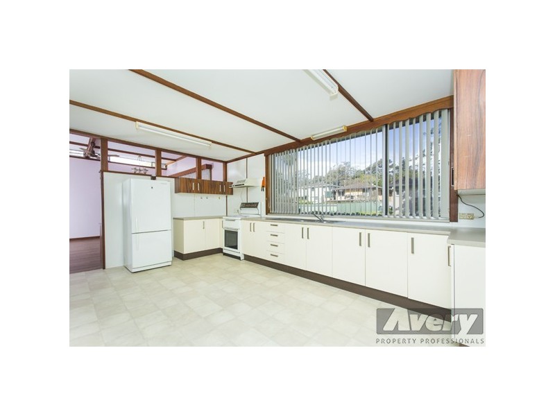 65 Excelsior Parade, Carey Bay NSW 2283