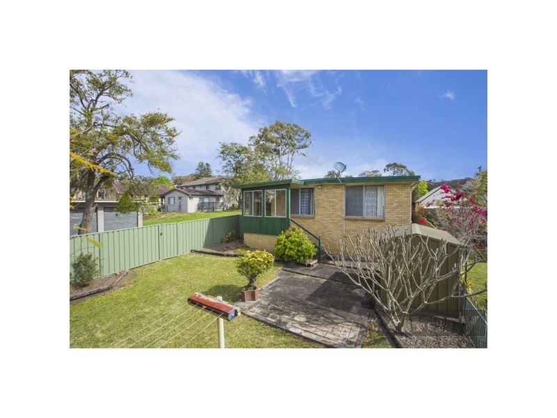65 Excelsior Parade, Carey Bay NSW 2283