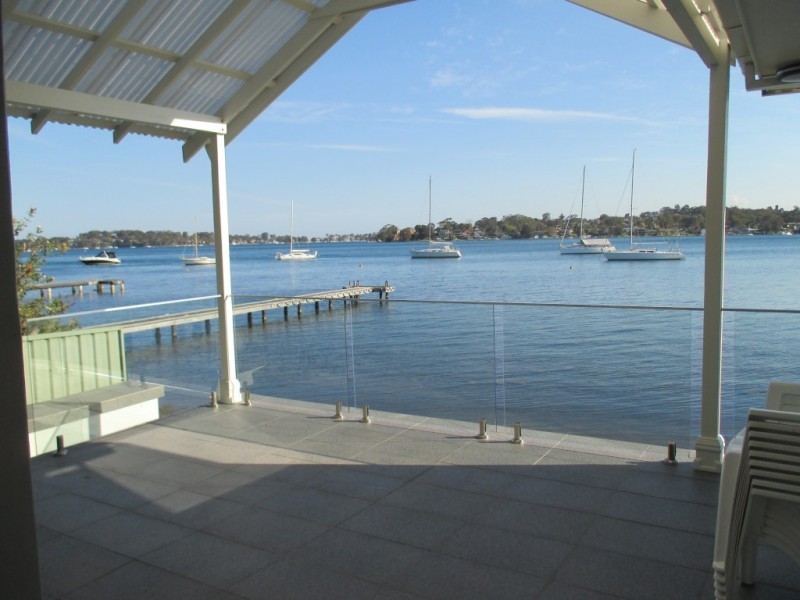 130 Sealand Road, Fishing Point NSW 2283