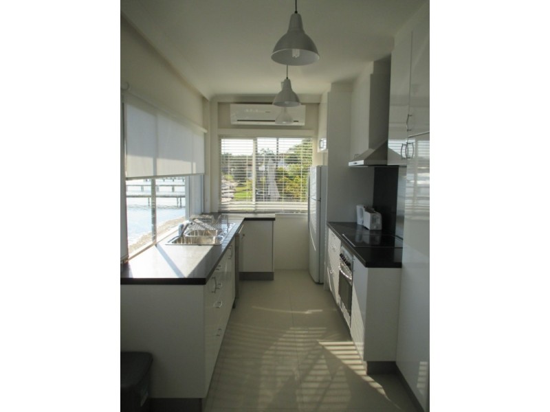 130 Sealand Road, Fishing Point NSW 2283