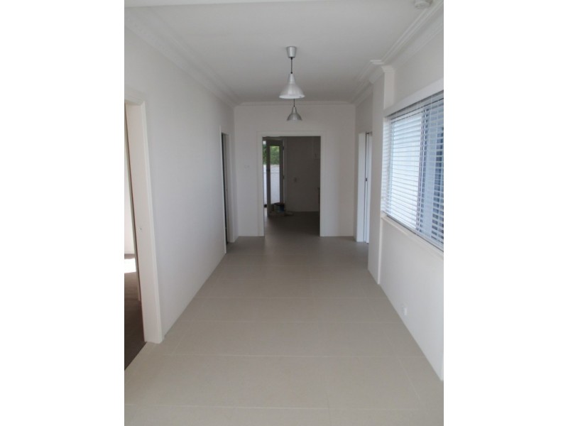 130 Sealand Road, Fishing Point NSW 2283