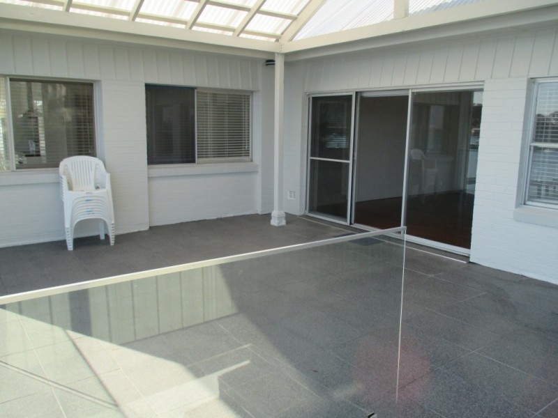 130 Sealand Road, Fishing Point NSW 2283