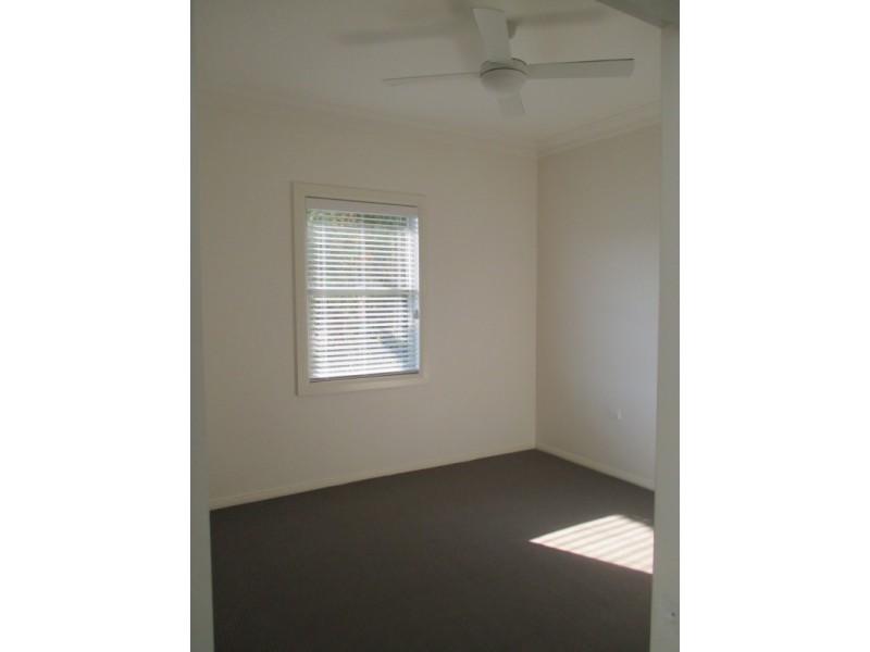 130 Sealand Road, Fishing Point NSW 2283