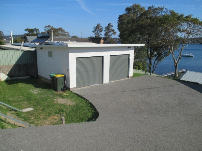130 Sealand Road, Fishing Point NSW 2283