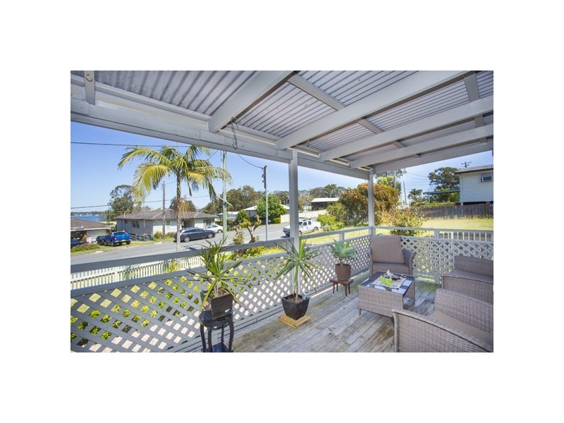 66 Bay Road, Bolton Point NSW 2283