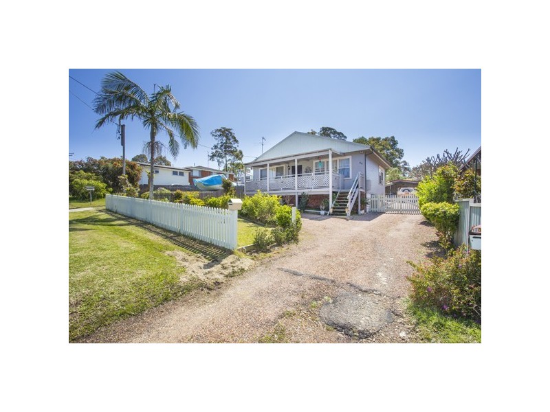 66 Bay Road, Bolton Point NSW 2283