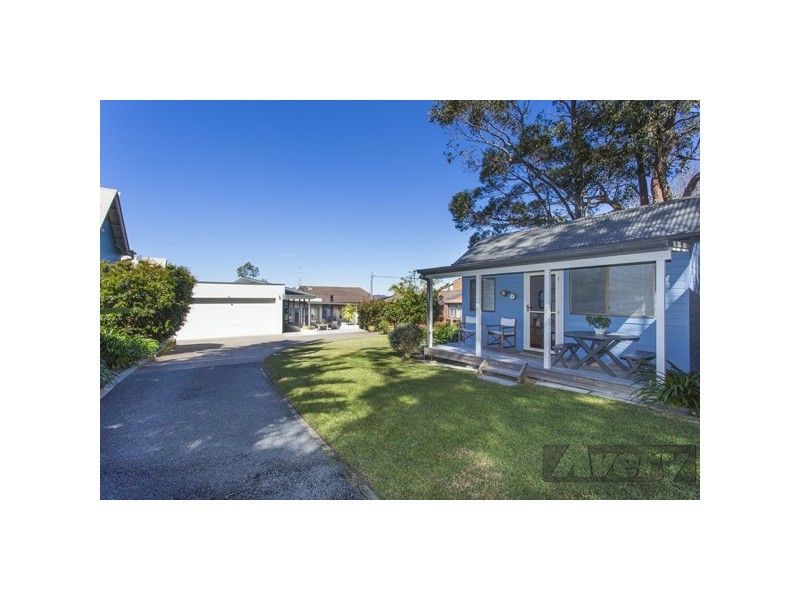 390 Skye Point Road, Coal Point NSW 2283