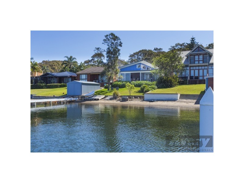 390 Skye Point Road, Coal Point NSW 2283