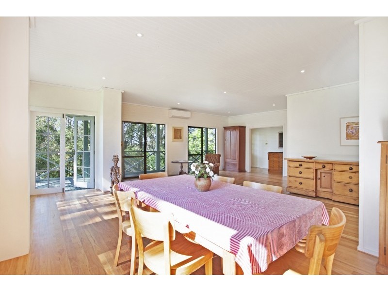 220 Coal Point Road, Coal Point NSW 2283