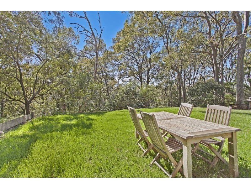 220 Coal Point Road, Coal Point NSW 2283