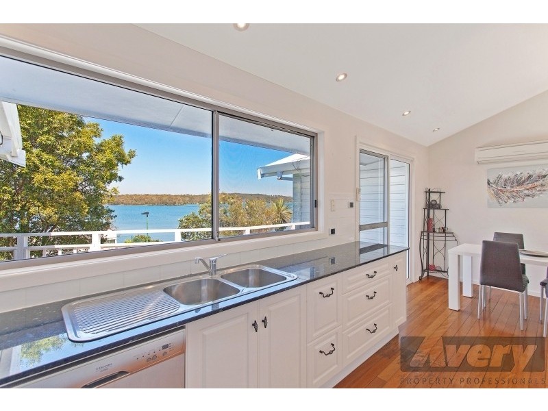 74 Kilaben Road, Kilaben Bay NSW 2283