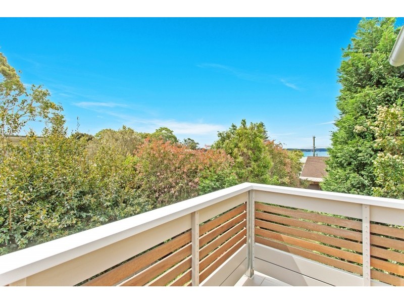 2/118a Watkins Road, Wangi Wangi NSW 2267