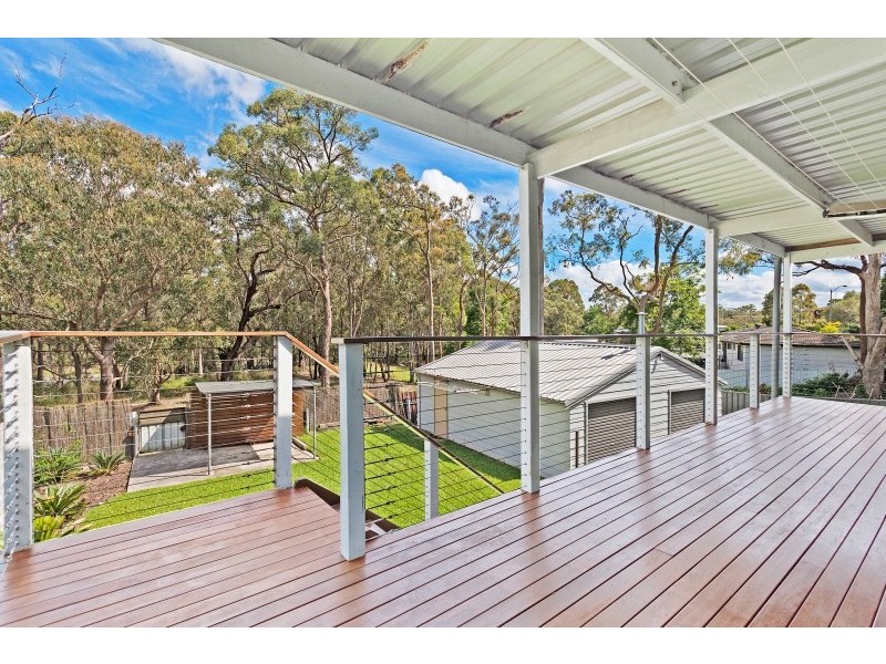 4 Fremantle Drive, Woodrising NSW 2284