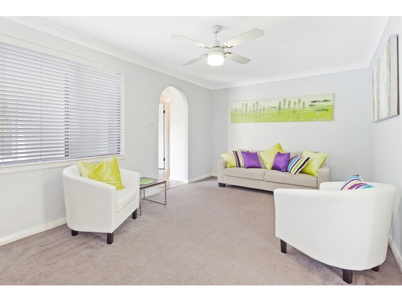 4 Fremantle Drive, Woodrising NSW 2284
