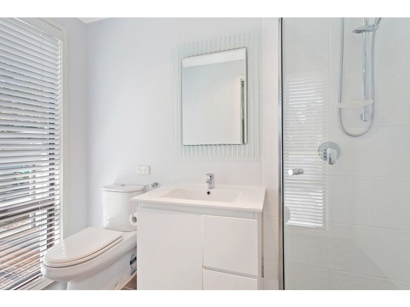4 Fremantle Drive, Woodrising NSW 2284