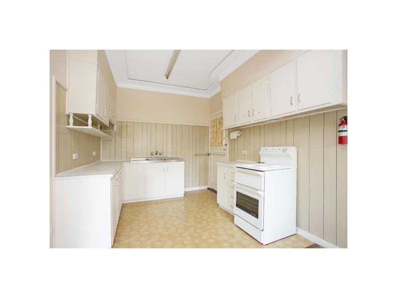 237 Excelsior Parade, Toronto NSW 2283