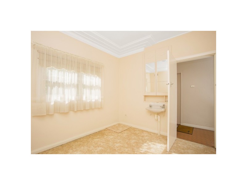 237 Excelsior Parade, Toronto NSW 2283