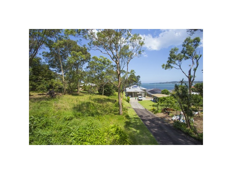 4 Macquarie Street, Bolton Point NSW 2283