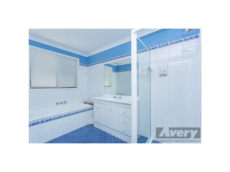 4 Casuarina Close, Toronto NSW 2283