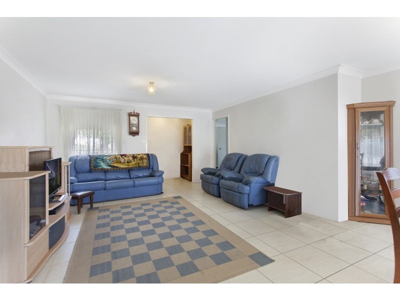 3 Honey Oak Drive, Toronto NSW 2283