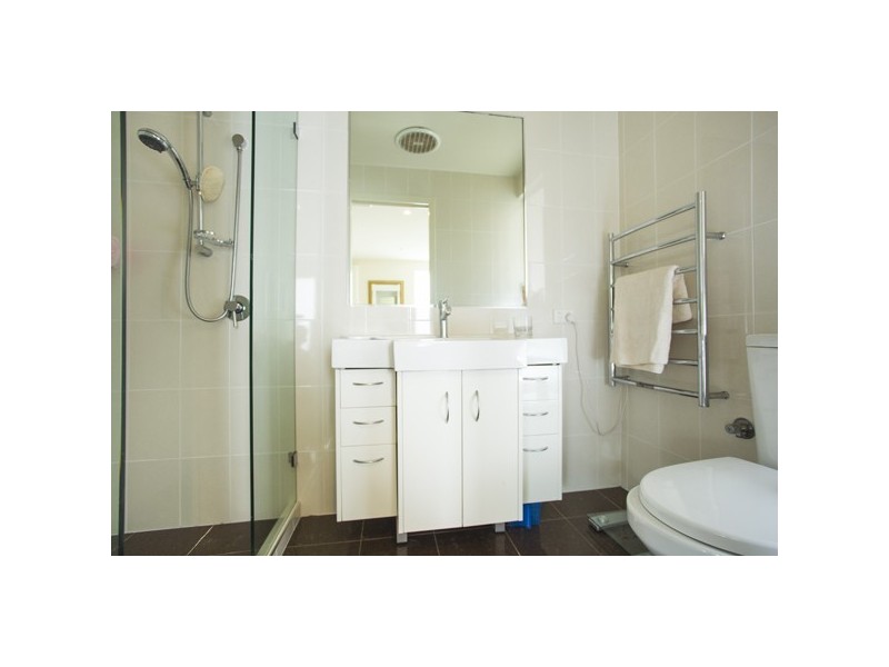 2 Bay Street, Toronto NSW 2283