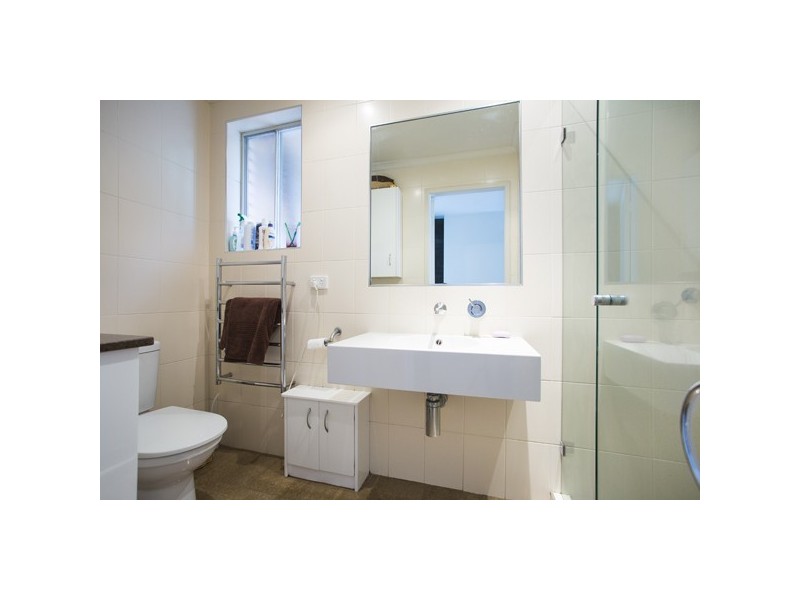 2 Bay Street, Toronto NSW 2283