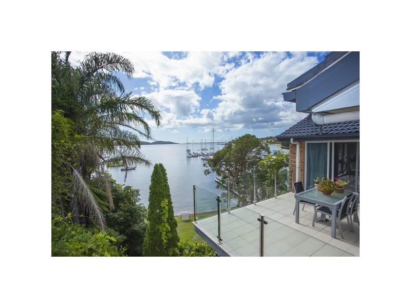 2 Bay Street, Toronto NSW 2283