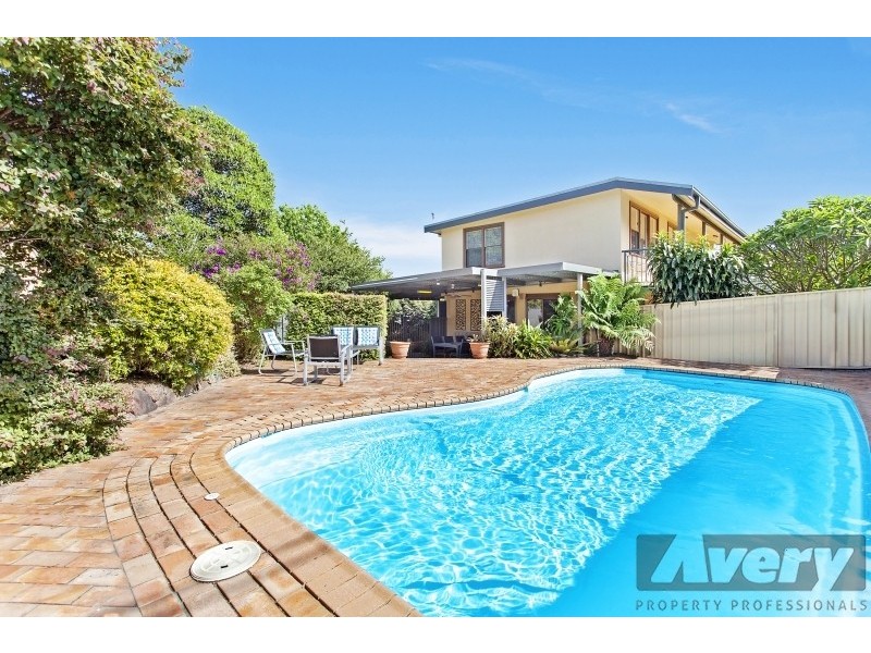 17 Amelia Street, Carey Bay NSW 2283
