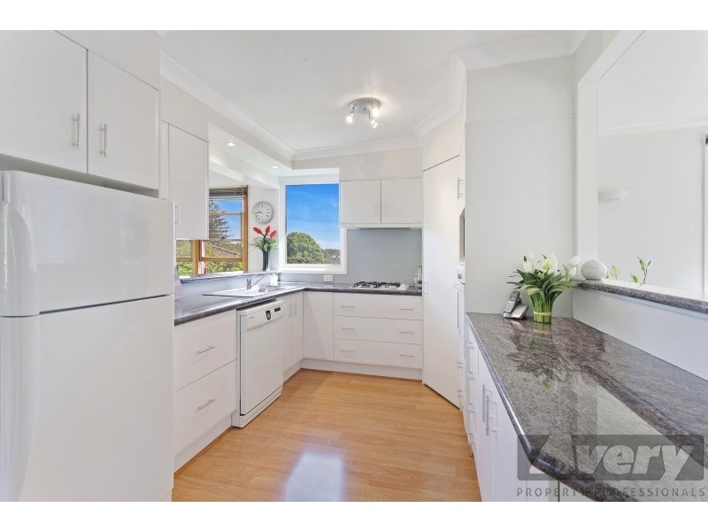 17 Amelia Street, Carey Bay NSW 2283