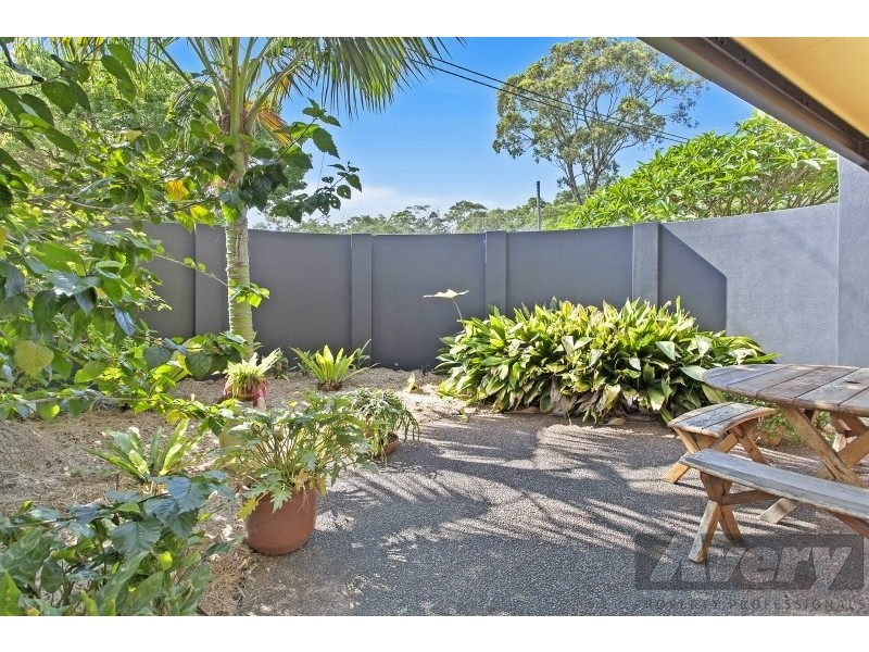 17 Amelia Street, Carey Bay NSW 2283