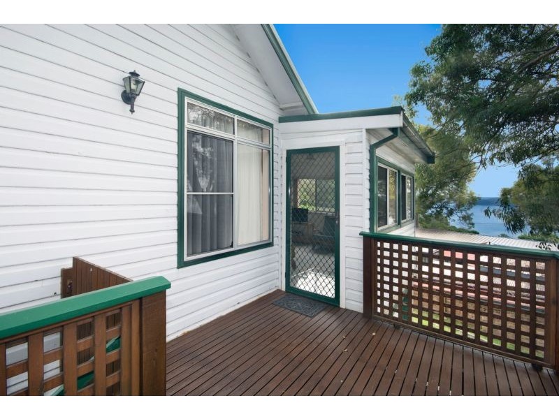 12 Whitelocke Street, Coal Point NSW 2283