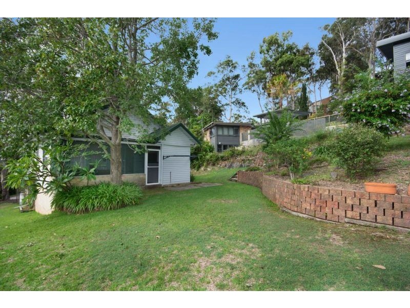 12 Whitelocke Street, Coal Point NSW 2283