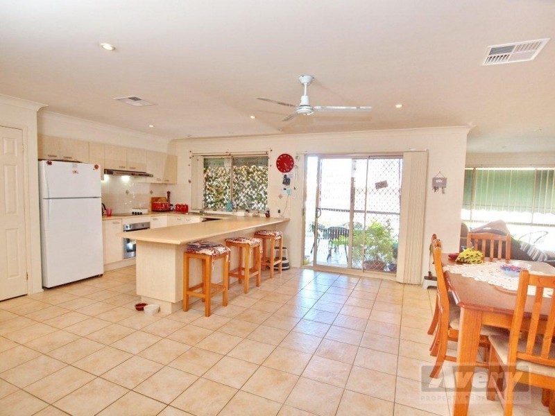 2 Grevillea Grove, Toronto NSW 2283