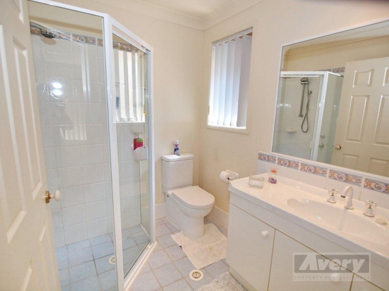 2 Grevillea Grove, Toronto NSW 2283