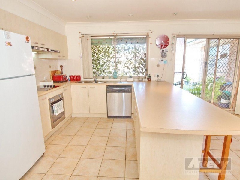 2 Grevillea Grove, Toronto NSW 2283