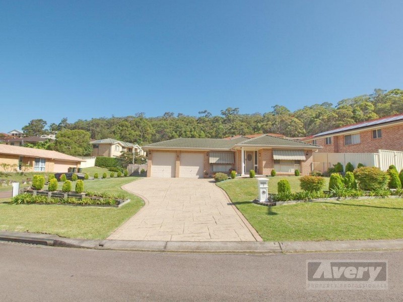 2 Grevillea Grove, Toronto NSW 2283