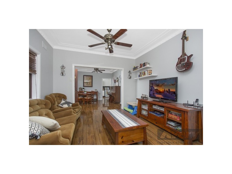 36 James Street, Teralba NSW 2284