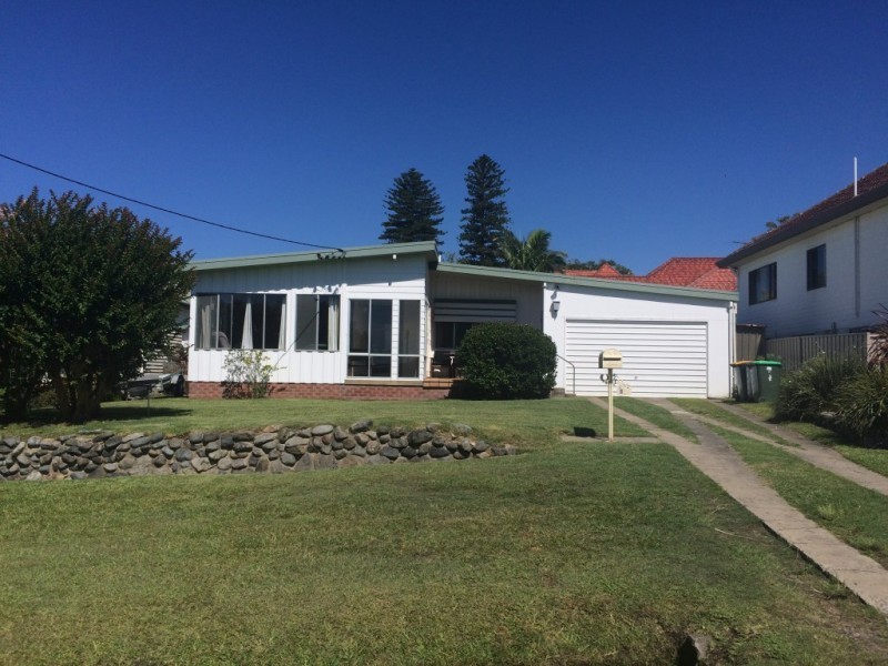 3 Moore Street, Toronto NSW 2283