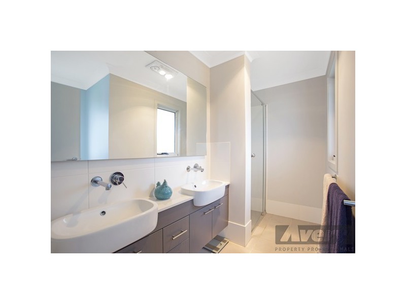 5 Karina Place, Bolton Point NSW 2283