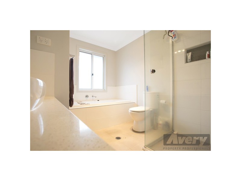 5 Karina Place, Bolton Point NSW 2283