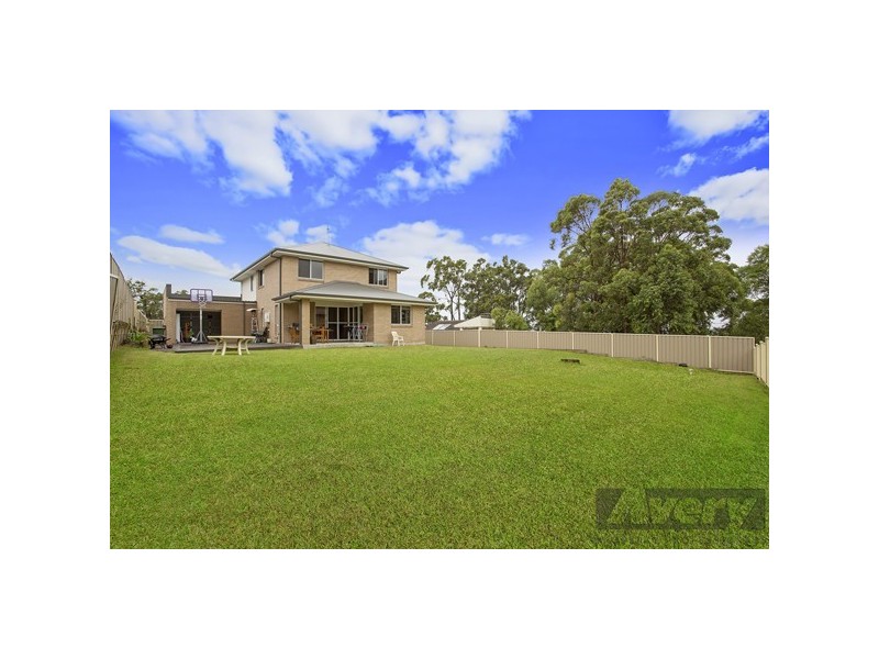 5 Karina Place, Bolton Point NSW 2283