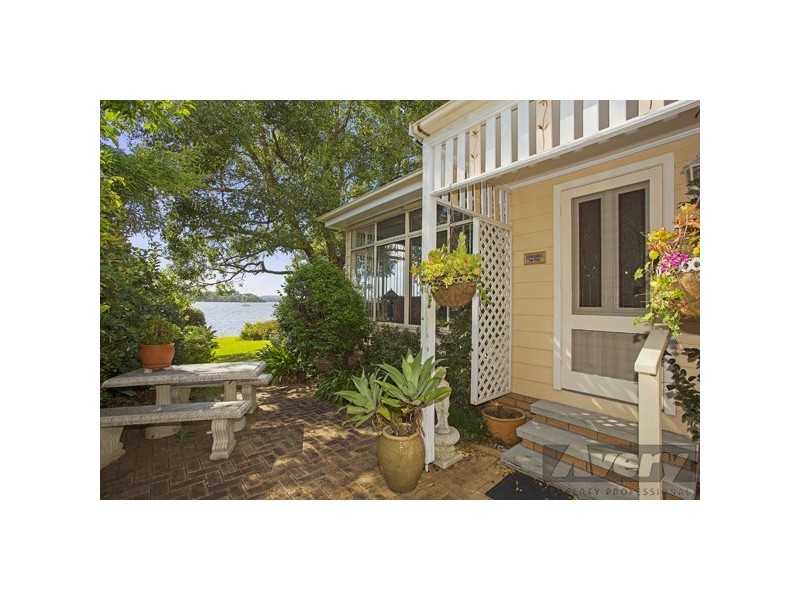 28 Anzac Parade, Toronto NSW 2283