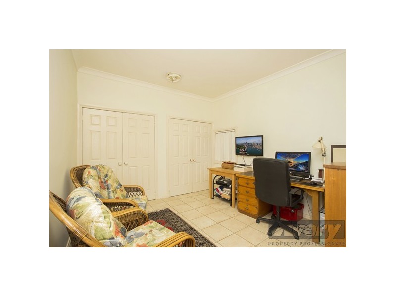 28 Anzac Parade, Toronto NSW 2283